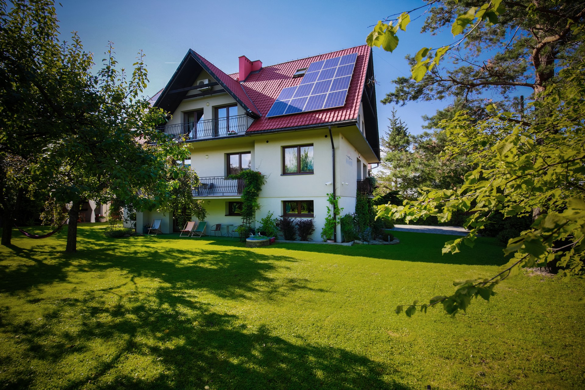villa-aviator-zewnątrz